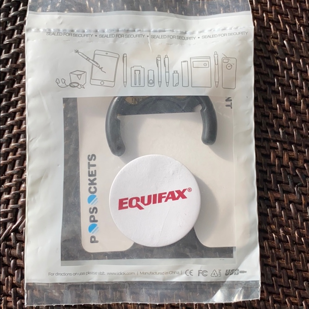 Equifax Pop Socket with car holder